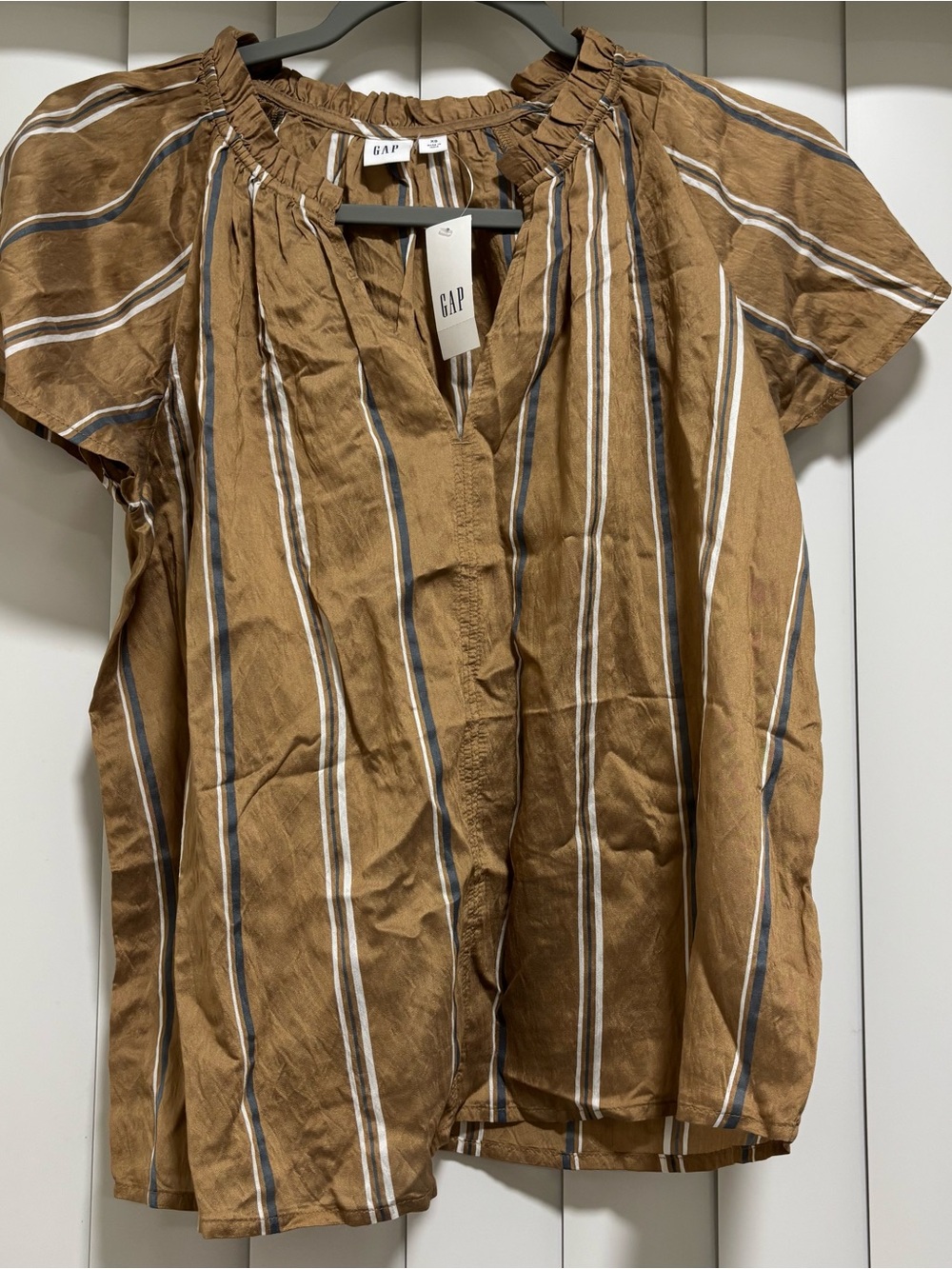 GAP Brown and White Vertical Stripe Splitneck Short Sleeve Blouse XS